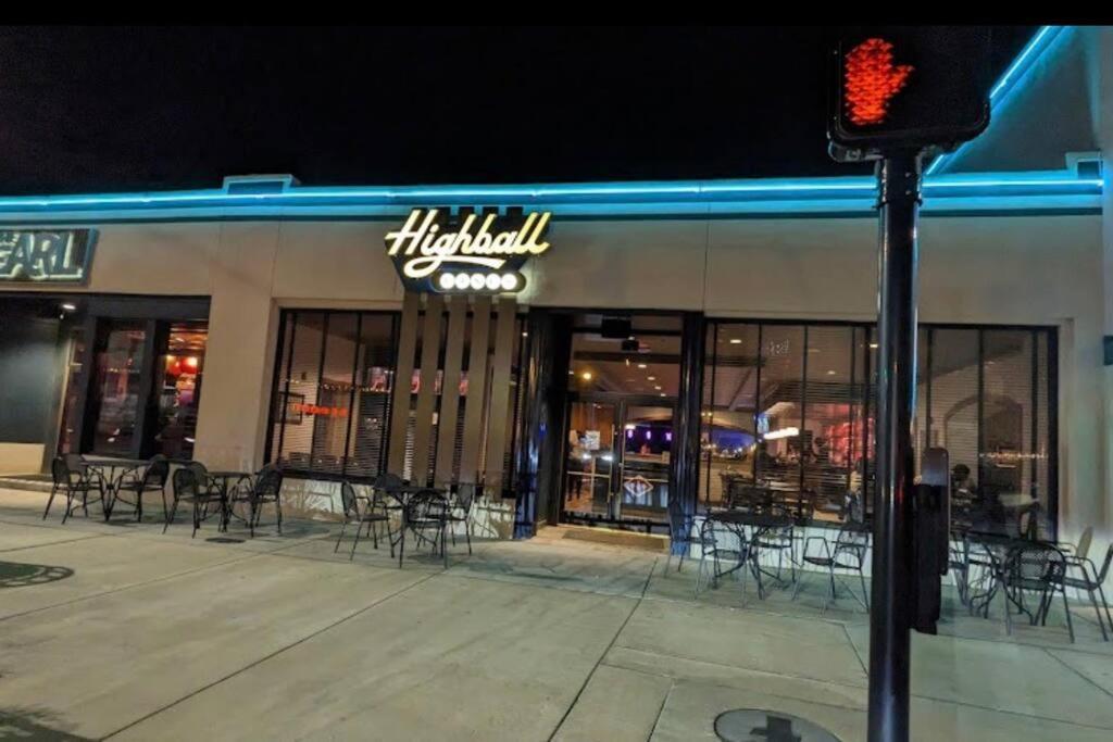 Short Walk To Jsu Stadium, Hospitals, And Bars In Fondren Jackson Exterior foto